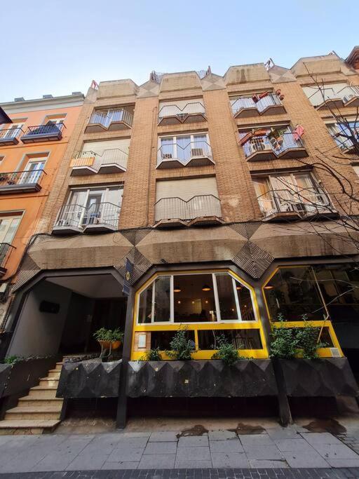 Elegante Loft En Chueca Apartment Madrid Bagian luar foto