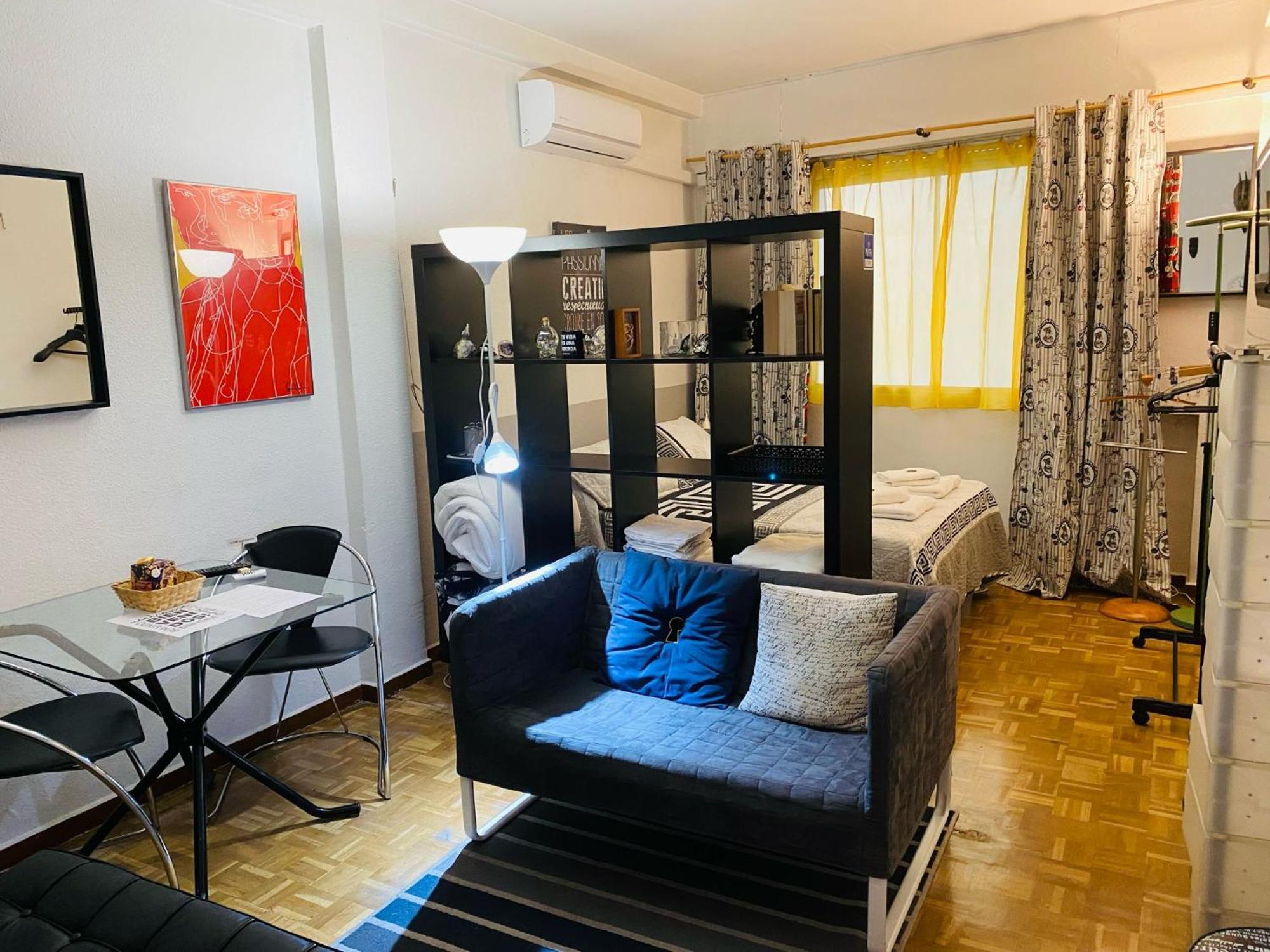 Elegante Loft En Chueca Apartment Madrid Bagian luar foto